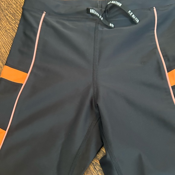 PE NATION LEGGINGS SIZE SMALL - Picture 4 of 6